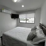 Apartamento Cerca Al Mar Bocagrande